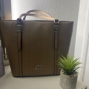 BRAND NEW GUEES BAG